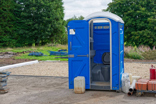 Best VIP or Luxury Restroom Trailers  in Midway, NC